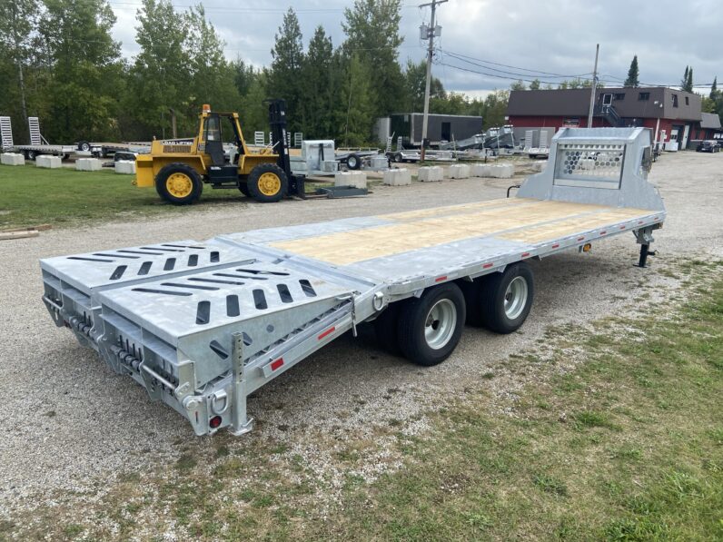 
								2025 Triumph 20+5ft Beavertail Gooseneck Flatbed 28,800lbs full									