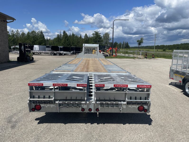 
								2025 Triumph 25+5ft Beavertail Gooseneck Flatbed 28,800lbs full									