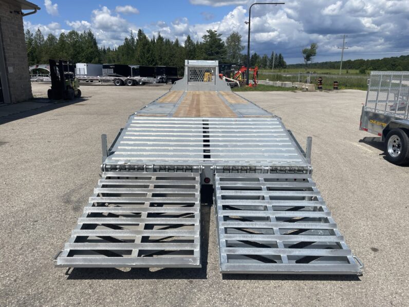 
								2025 Triumph 25+5ft Beavertail Gooseneck Flatbed 28,800lbs full									