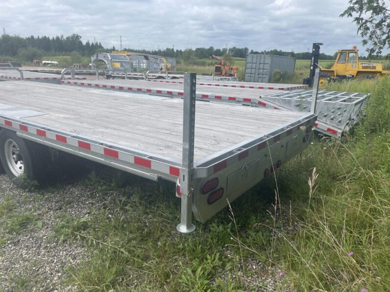 
								2025 One-Sixteen 102″ x 24ft Deckover Flatbed 14,000lbs full									