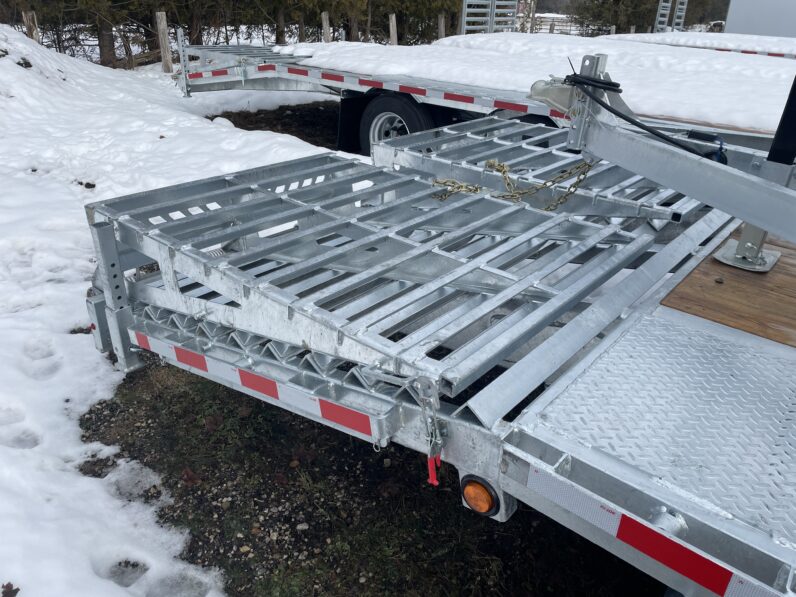 
								2025 One-Sixteen 20+5ft Beavertail Gooseneck Flatbed 28,800lbs full									