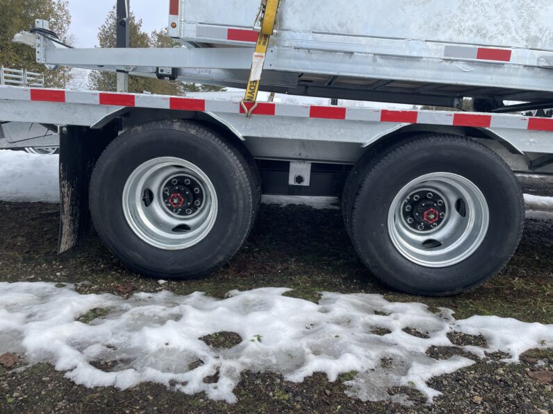 
								2025 One-Sixteen 20+5ft Beavertail Gooseneck Flatbed 28,800lbs full									