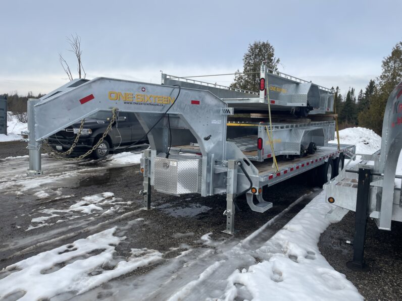 
								2025 One-Sixteen 20+5ft Beavertail Gooseneck Flatbed 28,800lbs full									