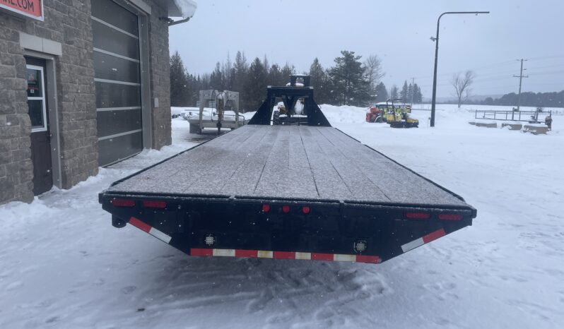 
								2020 Canada Trailers 30ft Gooseneck Flatbed 24,000lbs full									