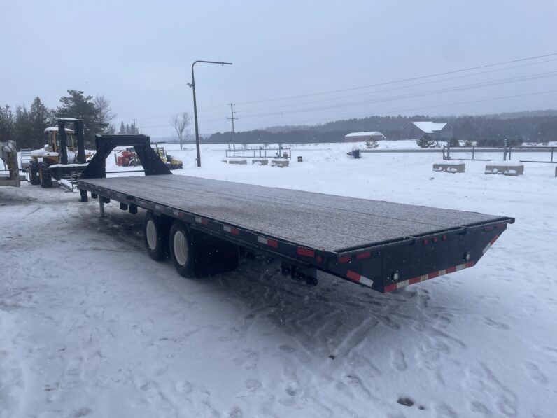 
								2020 Canada Trailers 30ft Gooseneck Flatbed 24,000lbs full									