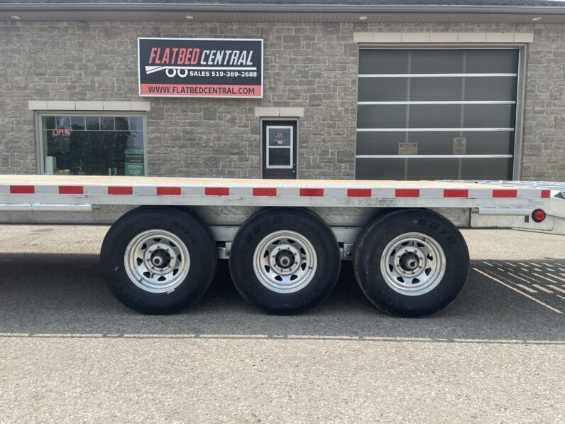 
								2025 One-Sixteen 20+5ft Beavertail Deckover Flatbed 21,000lbs full									