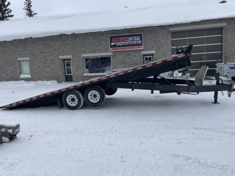 
								2022 Canada Trailers 102”x24ft Tilt Trailer 15,120lbs full									