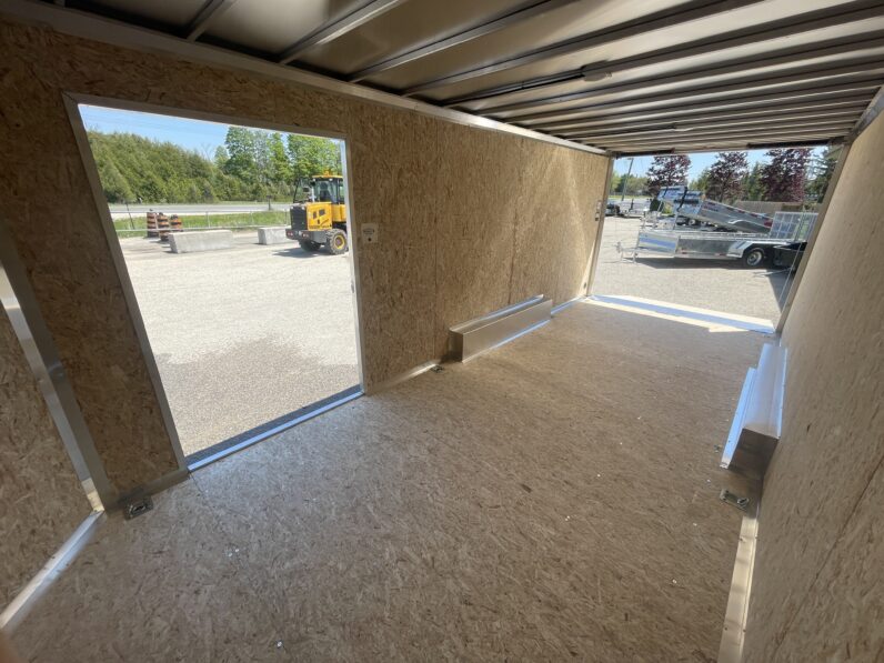 
								2026 Rocklyn Trailers 8.5x18ft Enclosed Trailer 7,000lbs full									