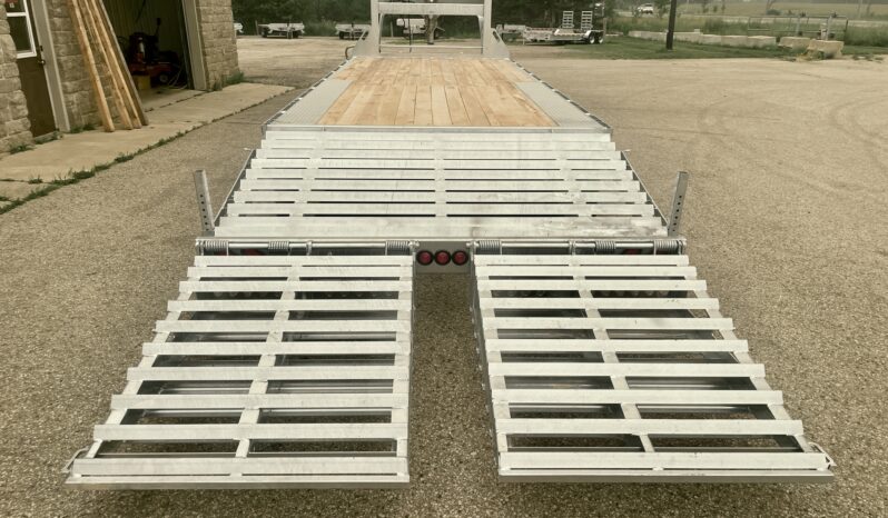 
								2027 One-Sixteen 20+5ft Beavertail Gooseneck Flatbed 21,000lbs full									