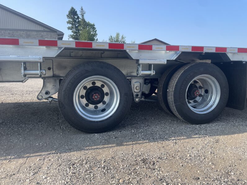 
								2027 One-Sixteen 40ft Full Tilt Gooseneck Flatbed 40,000lbs full									