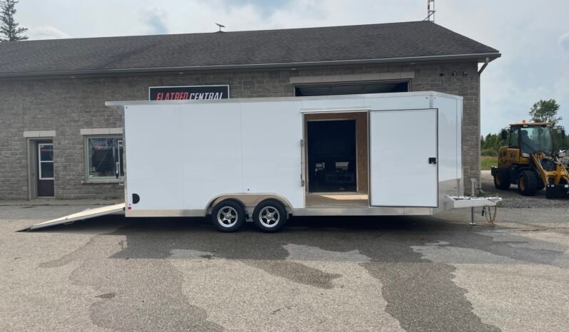 
								2027 Rocklyn Trailers 8.5x20ft Enclosed Trailer 7,000lbs full									