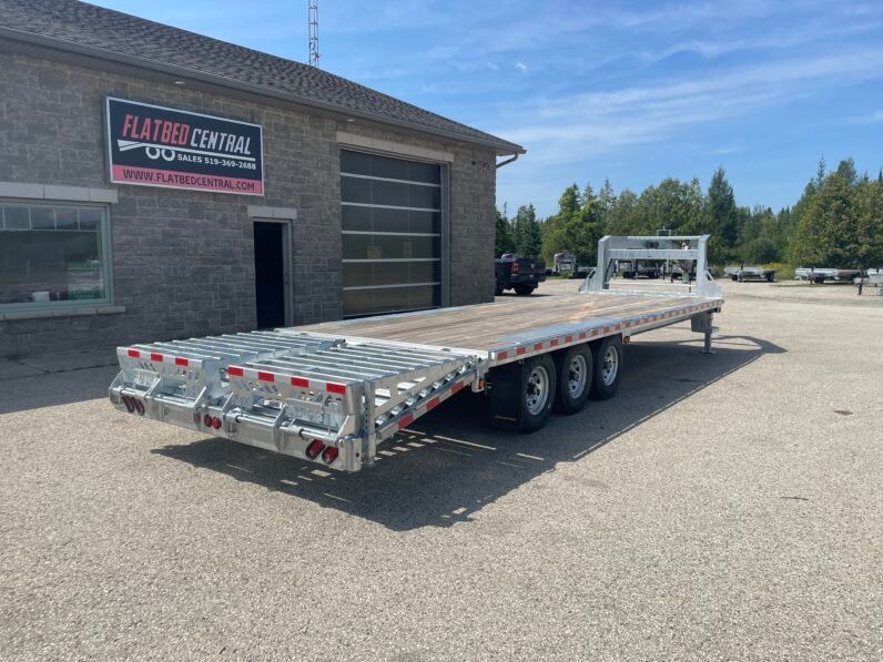 
								2027 One-Sixteen 24 5ft Beavertail Gooseneck Flatbed 25,000lbs full									