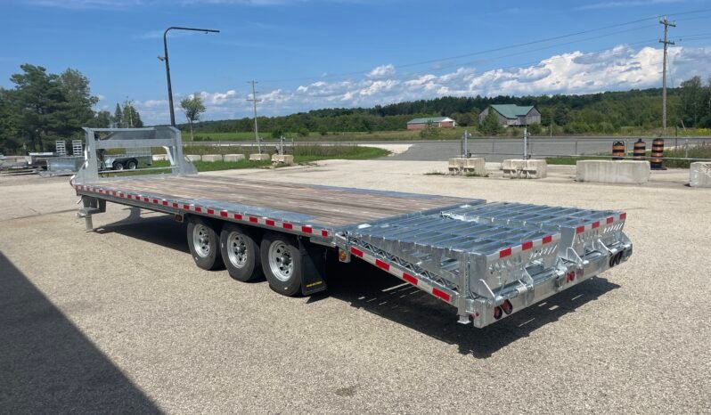 
								2027 One-Sixteen 24 5ft Beavertail Gooseneck Flatbed 25,000lbs full									