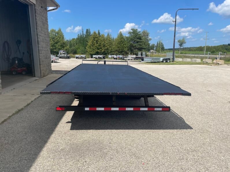 
								2019 Canada Trailers 22ft Deckover Tilt Trailer 15,120lbs full									