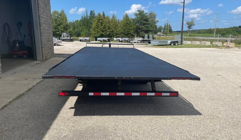 
								2019 Canada Trailers 22ft Deckover Tilt Trailer 15,120lbs full									